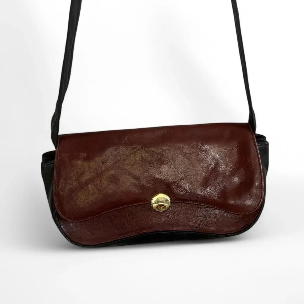 Elegant Vintage Brown Leather Shoulder Bag - Picture 2 of 7